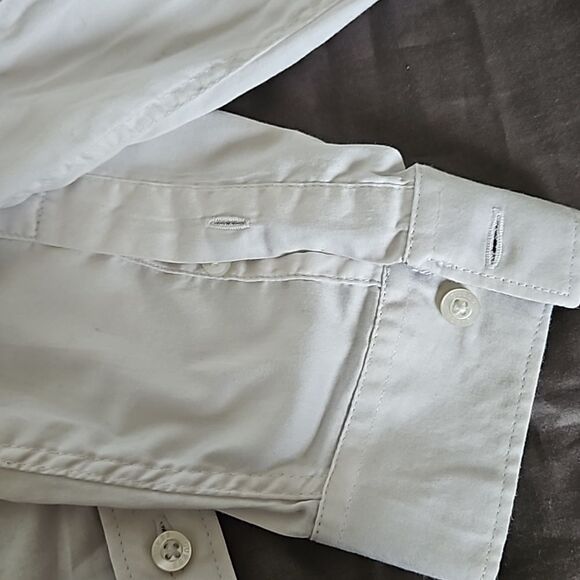 Guess Men's Two-Tone Slim Fit Button Down Long Sleeves Shirt Medium White/ Gray - Picture 16 of 16